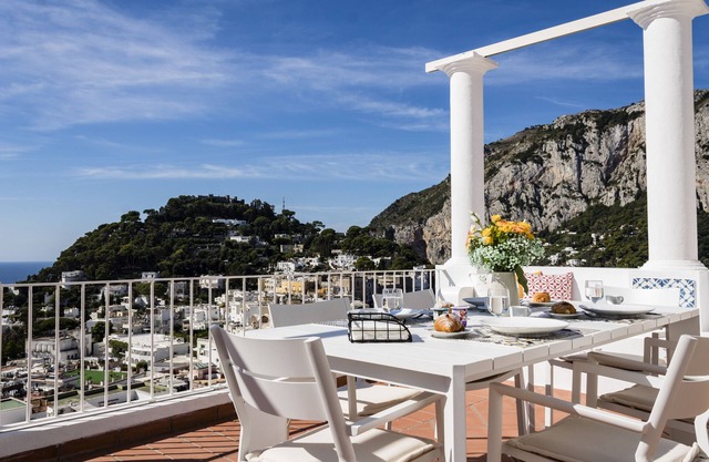 Casa Luna Caprese - Capri Center
