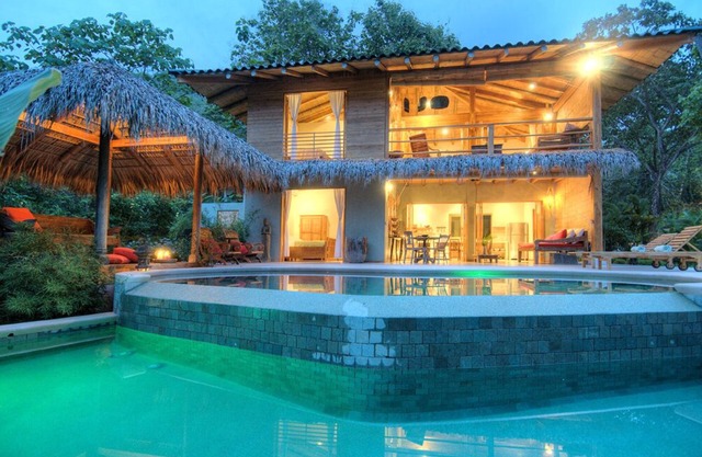 Casa Macondo Romántica Tropical Villa de lujo en la playa con Casita