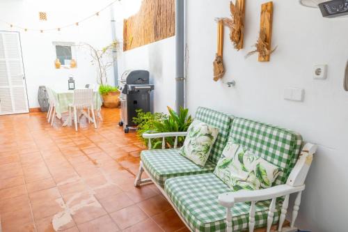 Casa magnifica a pocos metros de la playa con A/C