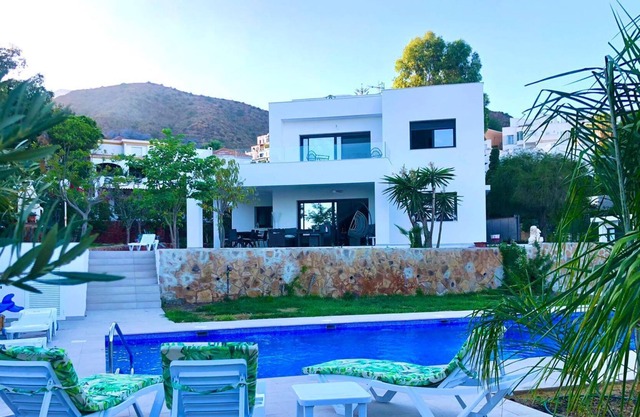 Casa Malaika, un lujoso chalet muy cerca del mar