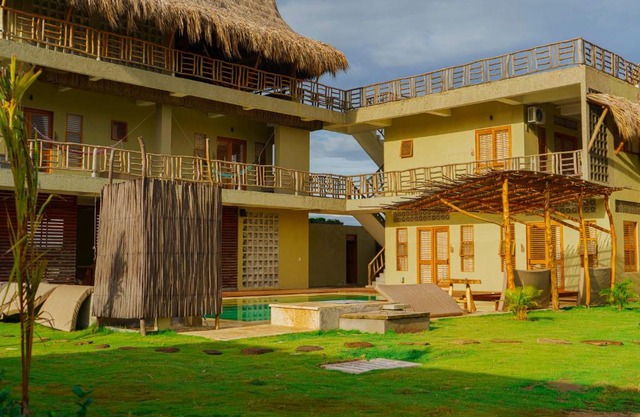 Casa Mambo Salinas