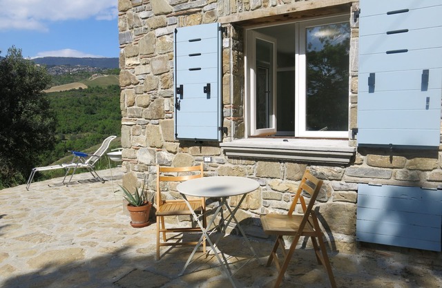 Casa Mancose, vacaciones en el olivar con vistas al mar en el Cilento