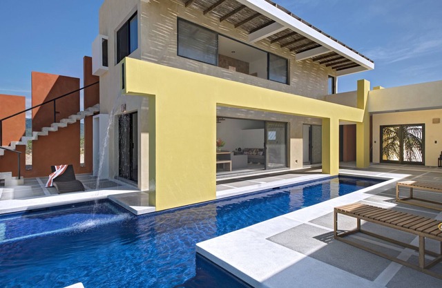 Casa Mar - Unique Beach Villa in Resort