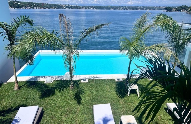 Casa Mediterránea, lujo y confort en el lago