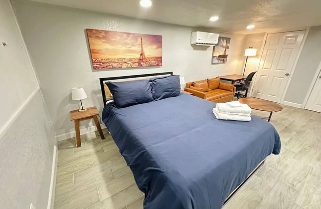 Casa Memphis Chic Basement Gem