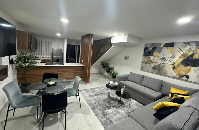 CASA MIA AIRPORT (ideal para familias y estancias cortas)