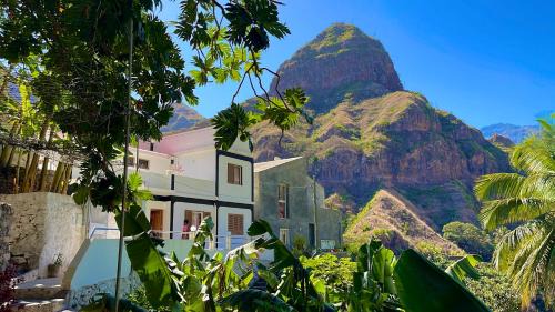 CASA MINGA & TATOL
