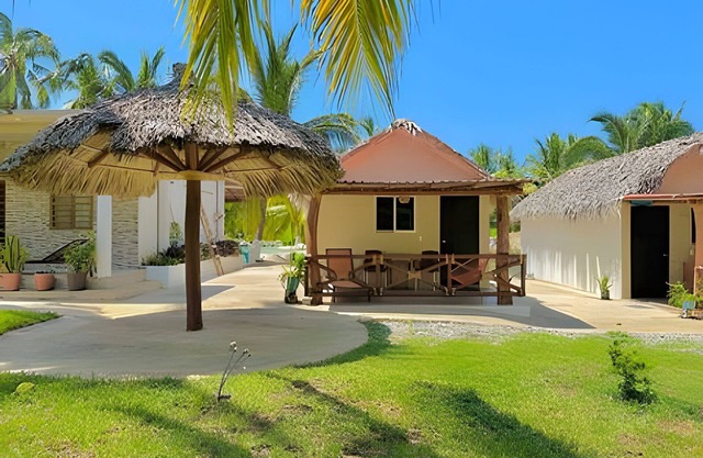 Casa Luna Playa la saladita surf