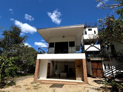 Casa Natura 360, secteur Tamarindo, piscine, yoga, gym, jungle et paix