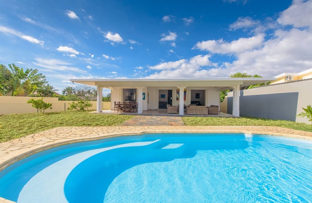 CASA NINI - VILLA EXCLUSIVA - AL OESTE DEL SOL Y ESTE DE LA LUNA