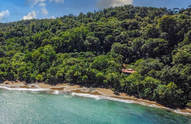 Casa Nirvanita - Una pequeña joya biológica junto al mar