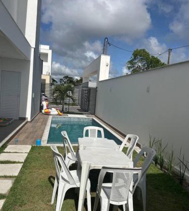casa nova moderna 4min da praia 10 min do axemoi e toatoa 300m de hipermercado e farmácias