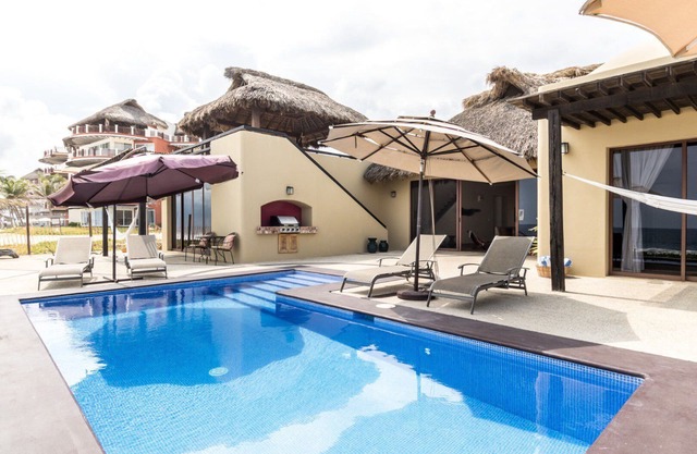 Casa Paz -Villa Frente al Mar de 3 Recamaras con amenidades de Resort!-