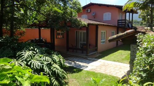Casa Perequê 100 metros da praia