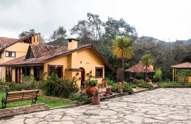 Casa Pernia