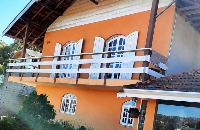 Casa perto do centro de Capivari, Campos do Jordão