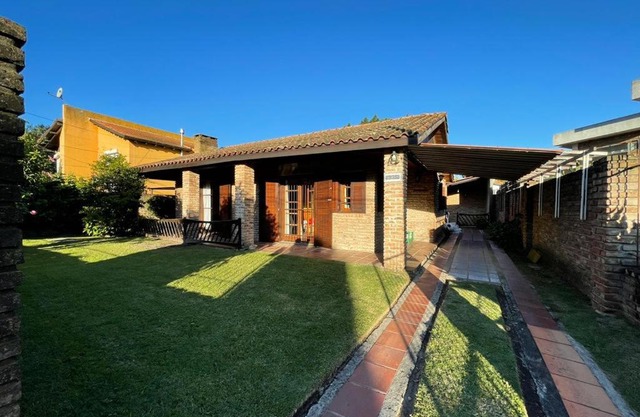 CASA PINARES DE ATLANTIDA