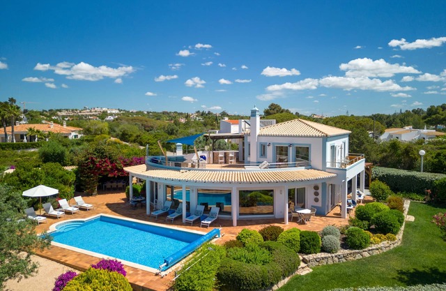 Casa Polgoda, villa de lujo con vista al mar