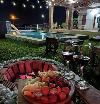 Casa Quinta con piscina quincho con parrilla