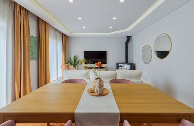 Casa Rosa, Residence