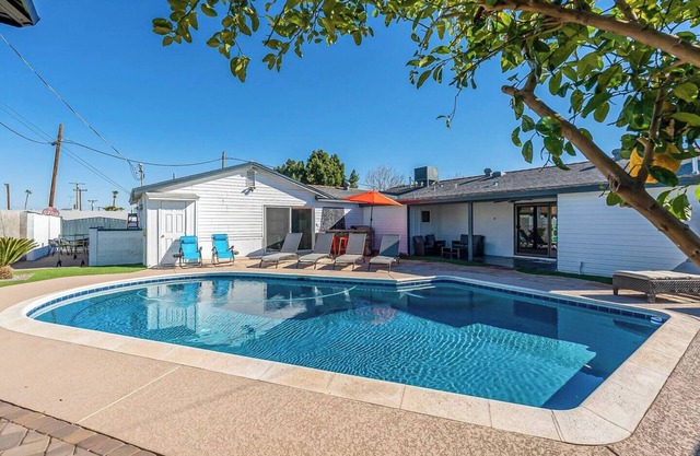 Casa Scottsdale with FREE & Private heated POOL!