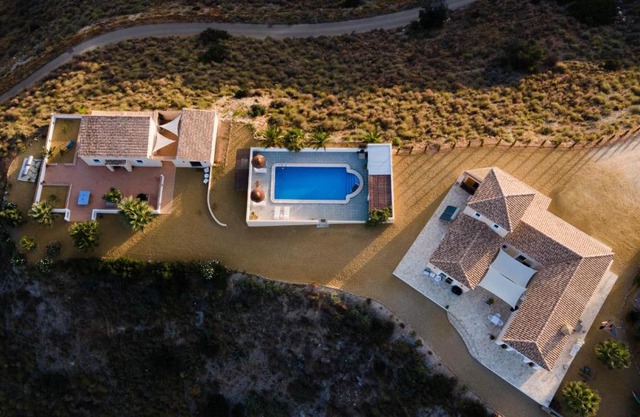 Casa Sin Fin
