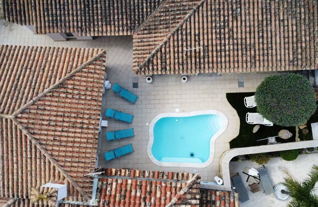 CASA SINZIAS CON PISCINA 9 CAMAS