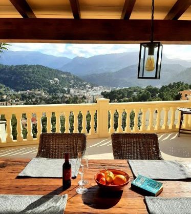 Casa Sol with private terrace, garden, pool, beautiful view