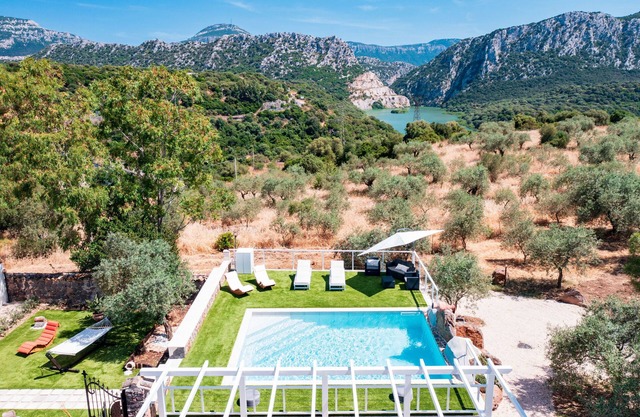 Casa sul Lago con piscina privada, vistas al lago y a la montaña y jardín