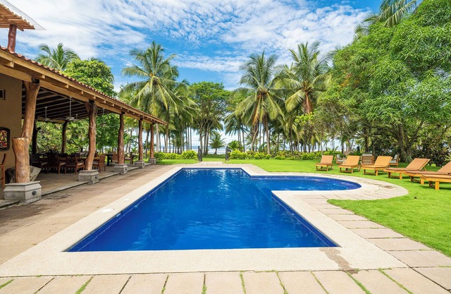 Casa TiaCai Beachfront Resort in charming Costa De Oro/ Bejuco District
