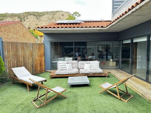 Casa Tilin