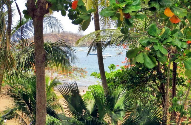 Casa Uno, frente a la playa en la encantadora Playa Ocotal.