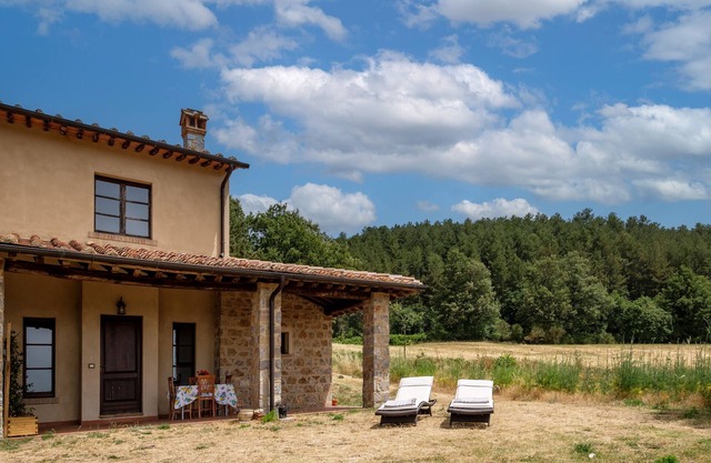 Agriturismo Melograno Poderone con terraza, piscina compartida y Wi-Fi