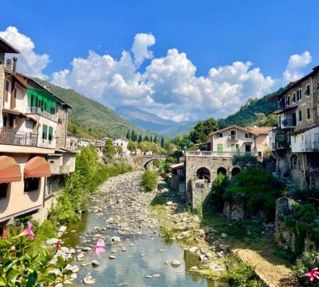 Casa Valentino in Via Liberale Isolabona Sleeps 8 Isolabona Italy