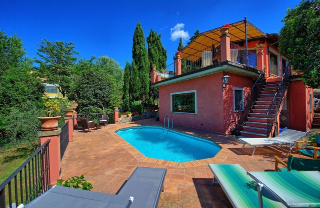 Villa en Donnini con 3 habitaciones, capacidad 6