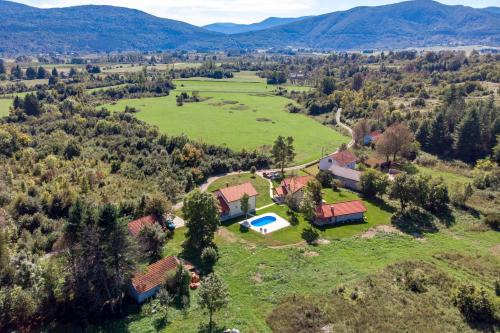 Casa Verde and Casa Blue