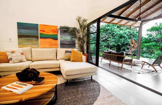 Casa Zeni Summary: Di