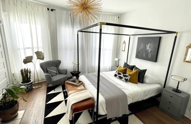 CasaAlas Unique style luxury, close by Belt line, & all attractions ATL offers.