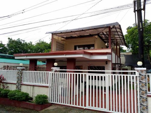 CasaCavite - Your Chill Hideaway and Mini-Resort Just Minutes from all the Tagaytay-Silang-Nuvali Action!