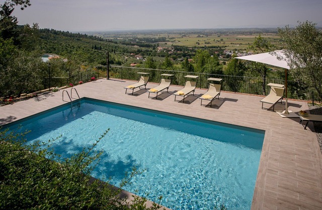 Villa en Montecchio con 4 habitaciones, capacidad 9