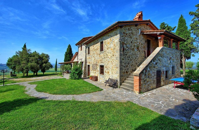 Villa en Campiglia D'orcia con 8 habitaciones, capacidad 16