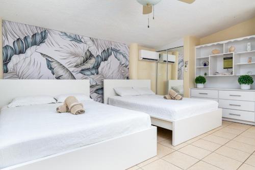 Casamares Private Room Solario with Pool and Barbecue 5 min to Boqueron and Beaches
