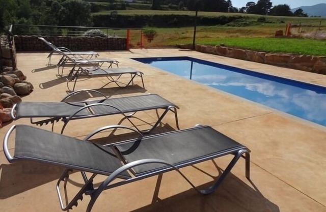 Casa rural independiente de 10 plazas de fácil acceso en la provincia de Lérida