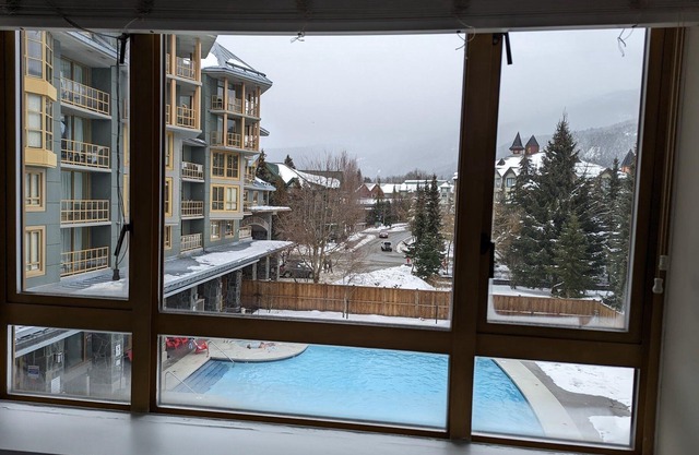 Cascade lodge Whistler village