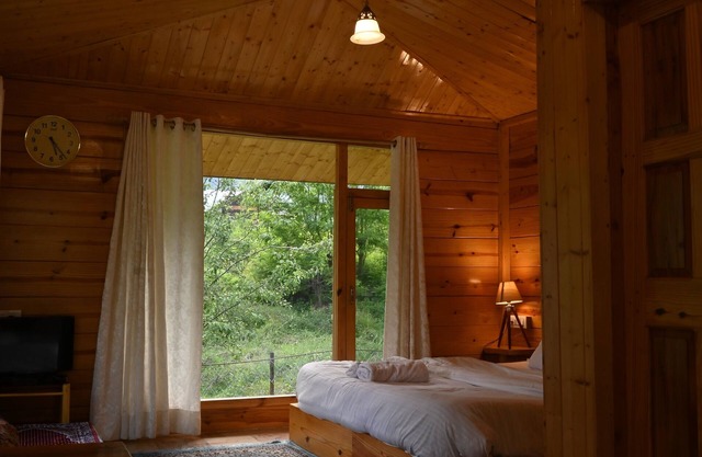 Cascade Mountain Retreat Manali