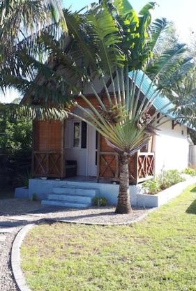 CASE CREOLE INDEPENDANTE PROCHE MER