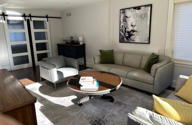 Case del Sole: Your Sunlit Sanctuary