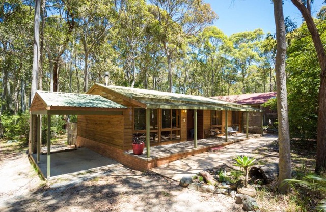 Caseys Pet Friendly Beach Cottage