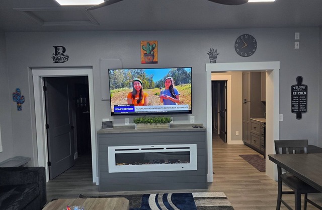 CASITA, 1 bedroom, living room, kitchen, bathroom, Wi-Fi, parking, close to NNU.
