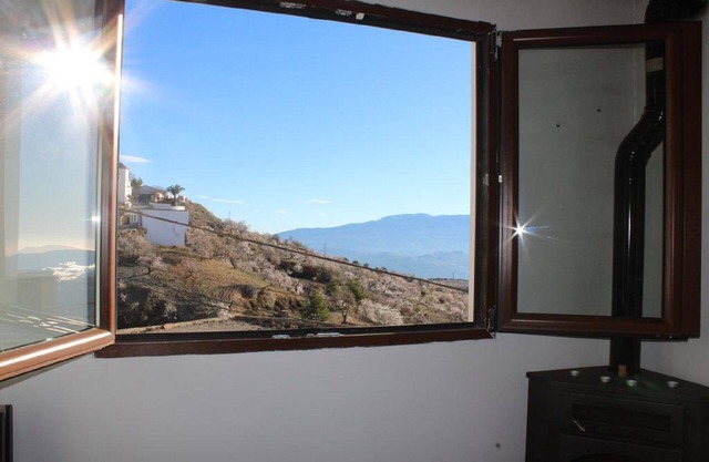 LA CASITA ALPUJARREÑA